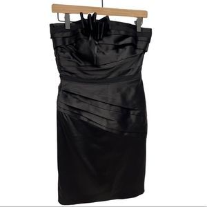 White House Black Market cocktail dress black Size 2 strapless satin lined